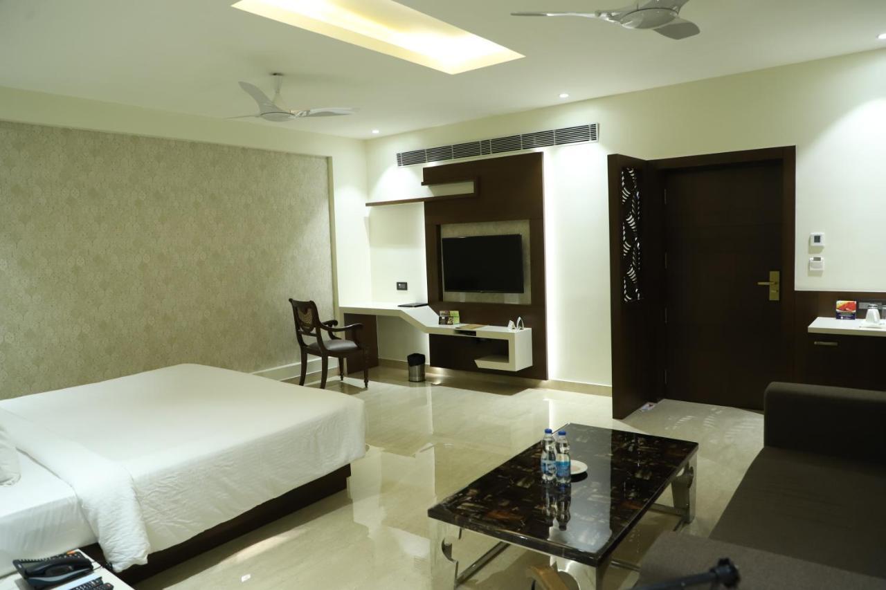 Grand Heritage Narmada Jacksons Jabalpur Exterior foto
